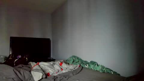 Snapshot of jenovakitty chatting on 11.25.25 Jenn - come to my onlyfans online show from 11.25.25