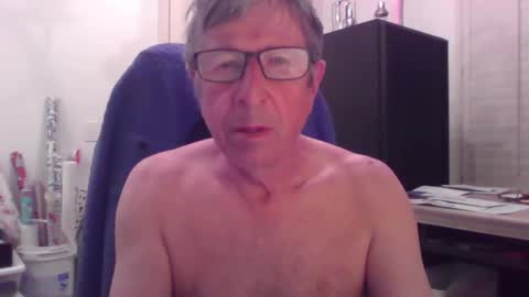 Snapshot of jep56 chatting on 03.10.25 jep56 online show from 03.10.25