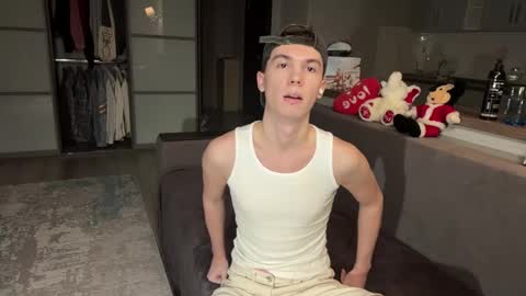 jeremy1scott online show from 11.15.25