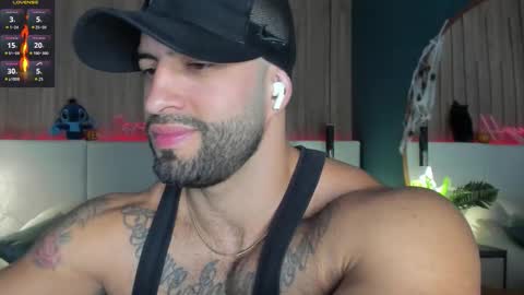 Snapshot of jeremy_harden chatting on 10.24.25 Jeremy online show from 10.24.25