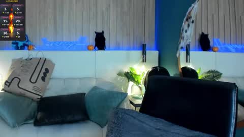 Snapshot of jeremy_harden chatting on 10.26.25 Jeremy online show from 10.26.25