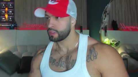 Snapshot of jeremy_harden chatting on 10.28.25 Jeremy online show from 10.28.25