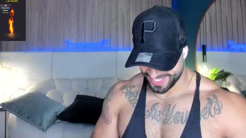 Snapshot of jeremy_harden chatting on 11.08.25 Jeremy online show from 11.08.25