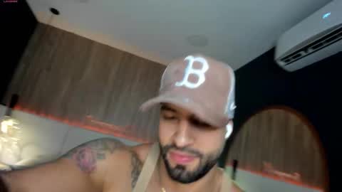 Snapshot of jeremy_harden chatting on 11.11.25 Jeremy online show from 11.11.25