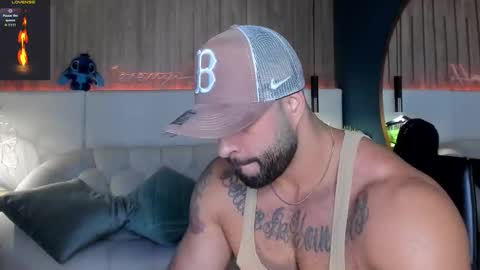 Snapshot of jeremy_harden chatting on 12.01.25 Jeremy online show from 12.01.25