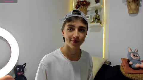 jero independent model online show from 11.06.25