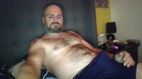 Snapshot of jerere2 chatting on 10.24.25 jerere2 online show from 10.24.25