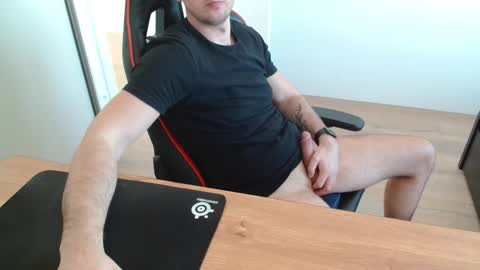 Snapshot of jerklove1006 chatting on 03.14.26 Boy likes daddies online show from 03.14.26