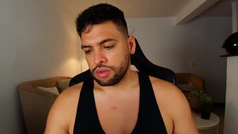 Snapshot of jerome3773 chatting on 02.16.25 jerome3773 online show from 02.16.25