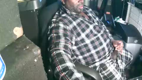 Snapshot of jerry0827 chatting on 12.04.24 jerry johnson online show from 12.04.24