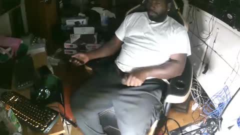 Snapshot of jerry0827 chatting on 10.13.25 jerry johnson online show from 10.13.25