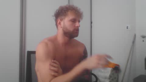 Snapshot of jerryalise chatting on 01.05.25 jerryalise online show from 01.05.25