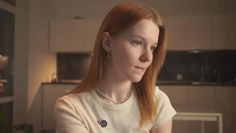 Snapshot of jerrybenear chatting on 11.02.25 Molly online show from 11.02.25