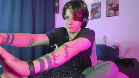 Snapshot of jerrycole_ chatting on 10.26.25 Angelo online show from 10.26.25