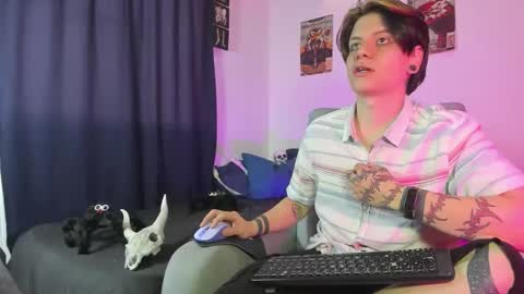 Snapshot of jerrycole_ chatting on 10.28.25 Angelo online show from 10.28.25