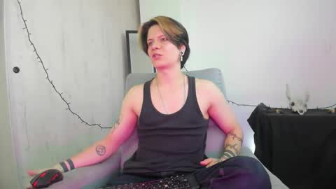 Snapshot of jerrycole_ chatting on 12.22.25 Angelo online show from 12.22.25