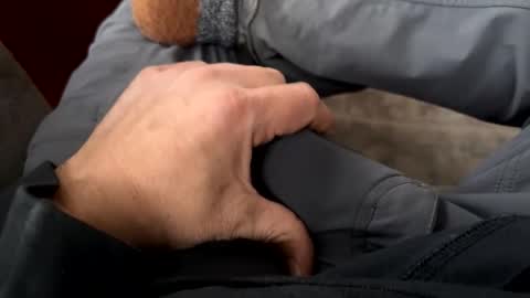 Jeremys room chill and puff one enjoy online show from 12.18.25