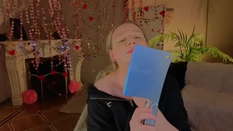 Snapshot of jes_solar chatting on 02.17.26 jes_solar online show from 02.17.26