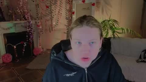 Snapshot of jes_solar chatting on 03.01.26 jes_solar online show from 03.01.26