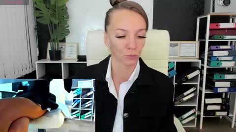 jesica_moon_peachy online show from 09.19.25