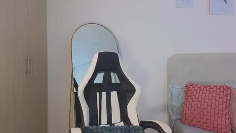 bella  adams online show from 02.15.26