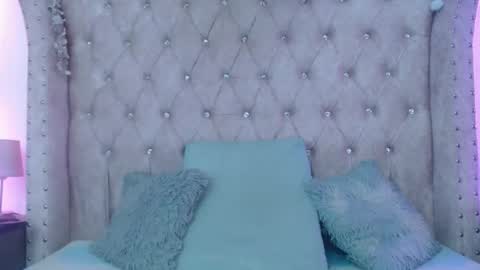 Snapshot of jessica_carter_ chatting on 12.01.25 Jessica online show from 12.01.25