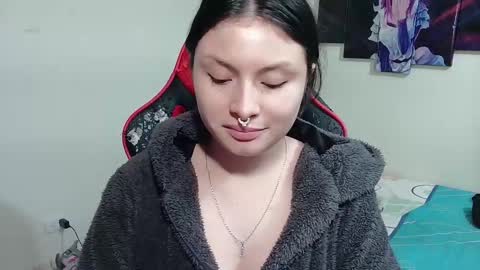 Snapshot of jessica_gomezz chatting on 02.14.25 Jessica gomez online show from 02.14.25