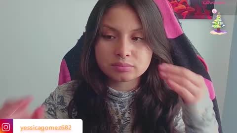 Snapshot of jessica_gomezz chatting on 10.10.25 Jessica gomez online show from 10.10.25