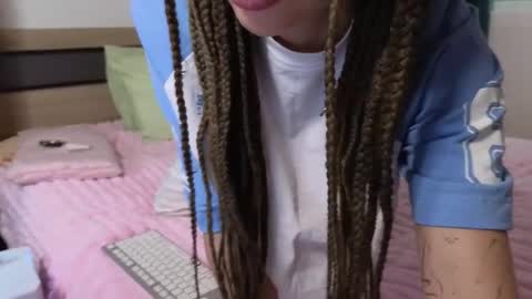 Snapshot of jessica_hanson chatting on 12.20.25 Jessy online show from 12.20.25