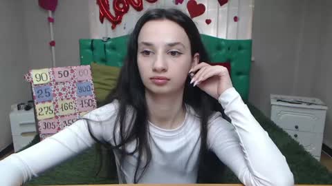 Snapshot of jessicabreez chatting on 05.11.26 JessicaBreez online show from 05.11.26