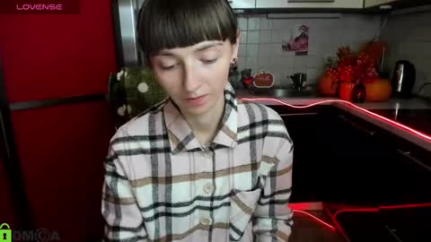 jessicaforris online show from 11.04.25