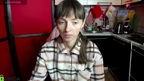 Snapshot of jessicaforris chatting on 12.23.25 jessicaforris online show from 12.23.25