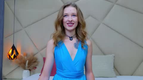 Snapshot of jessicagibson chatting on 01.12.26 Jessica online show from 01.12.26