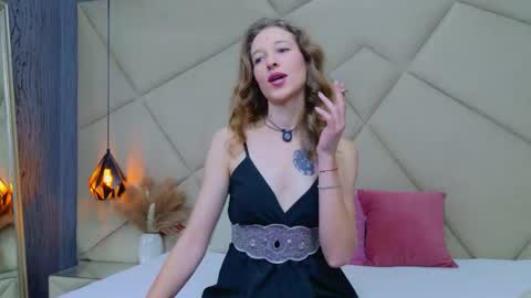 Snapshot of jessicagibson chatting on 01.14.26 Jessica online show from 01.14.26