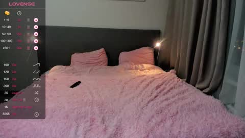 JessicaMooon online show from 11.21.25