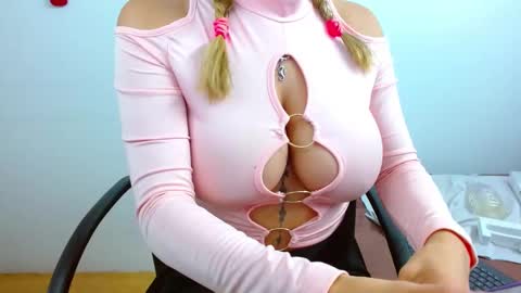 jessicarabbit4 online show from 02.02.25