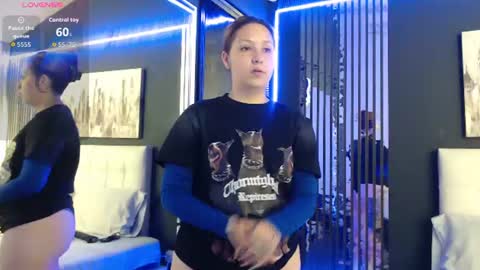 Snapshot of jessie_williams_01 chatting on 07.17.26 Your Sweet Angel online show from 07.17.26