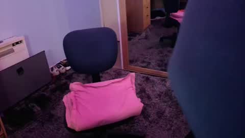 Snapshot of jessiessicaxx chatting on 12.20.24 Jessiessicaxx online show from 12.20.24