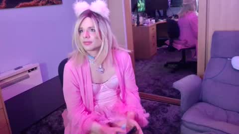 Snapshot of jessiessicaxx chatting on 01.05.25 Jessiessicaxx online show from 01.05.25