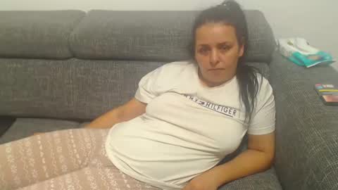 Snapshot of jessiestar3 chatting on 02.06.25 jessiestar3 online show from 02.06.25