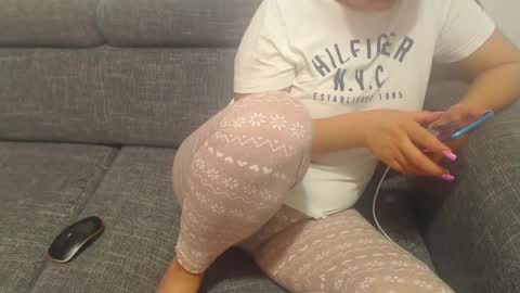 Snapshot of jessiestar3 chatting on 02.19.25 jessiestar3 online show from 02.19.25