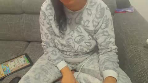 Snapshot of jessiestar3 chatting on 02.20.25 jessiestar3 online show from 02.20.25