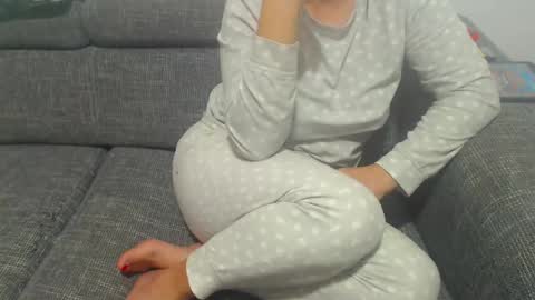 Snapshot of jessiestar3 chatting on 03.06.25 jessiestar3 online show from 03.06.25