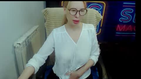 Victoria online show from 10.26.25