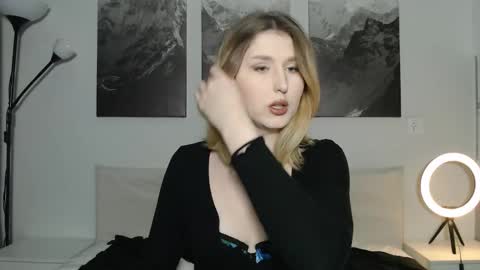 jessstonem online show from 09.09.25