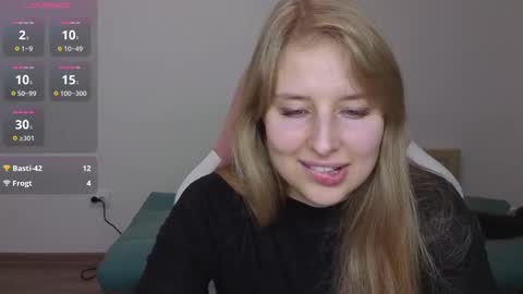 Snapshot of jessy_comely chatting on 12.04.25 Jessy online show from 12.04.25