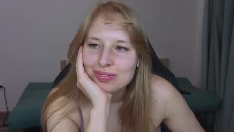 Snapshot of jessy_comely chatting on 06.05.26 Jessy online show from 06.05.26