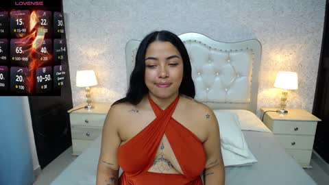 Snapshot of jessy_hall chatting on 12.11.24 Jessy online show from 12.11.24