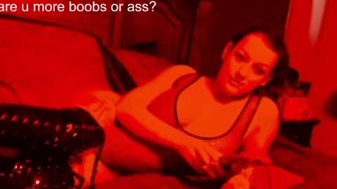 Snapshot of jessyboi0504 chatting on 04.22.26 seductress Cyber Succubus online show from 04.22.26