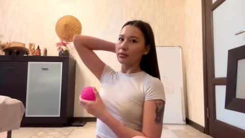 Lynn online show from 10.23.25